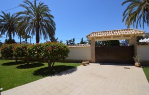 Sprzedaż - Villa -
Cabo Roig