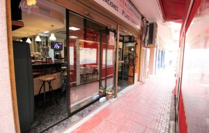 Sprzedaż - Commercial Unit -
Torrevieja - Playa de los Locos