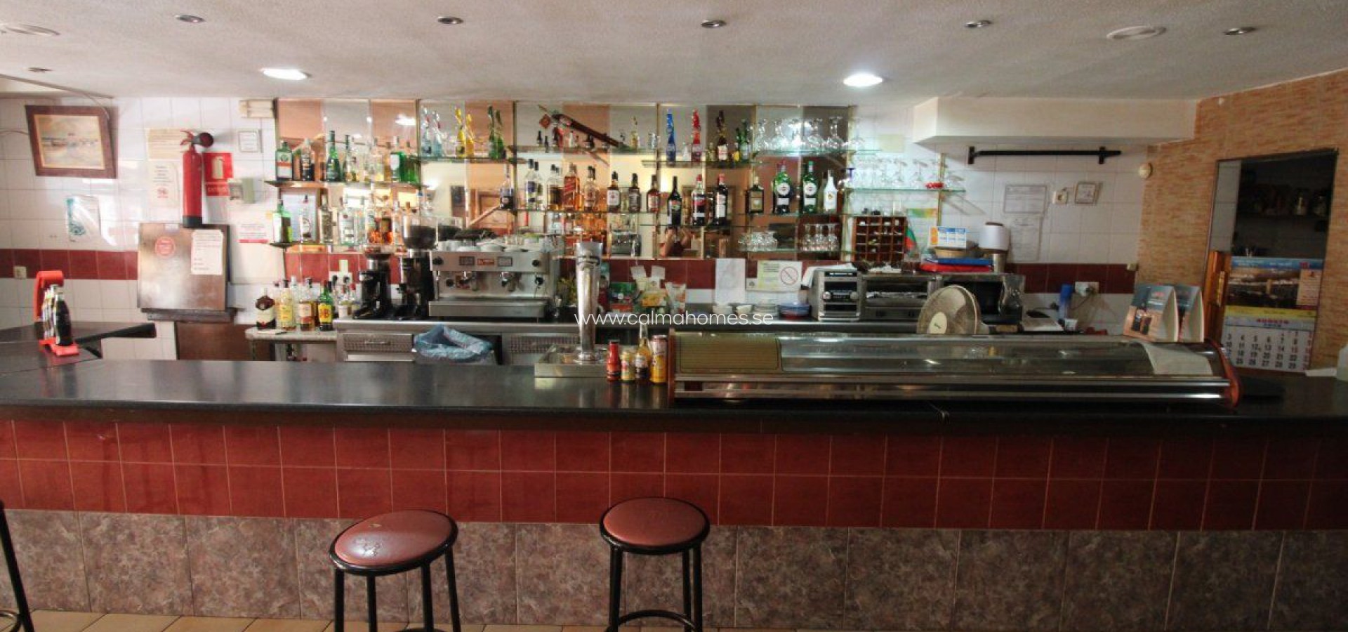 Sprzedaż - Commercial Unit -
Torrevieja - Habaneras