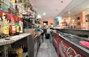 Sprzedaż - Commercial Unit -
Torrevieja - Habaneras