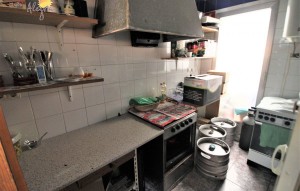 Sprzedaż - Commercial Unit -
Torrevieja - Habaneras