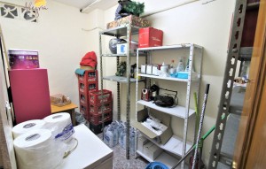 Sprzedaż - Commercial Unit -
Torrevieja - Habaneras
