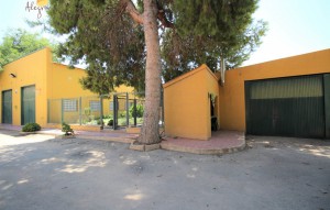 Sale - Hacienda -
Orihuela - La Murada