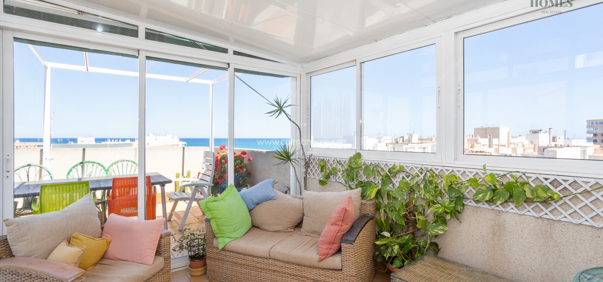 Resale - Apartment -
La Mata