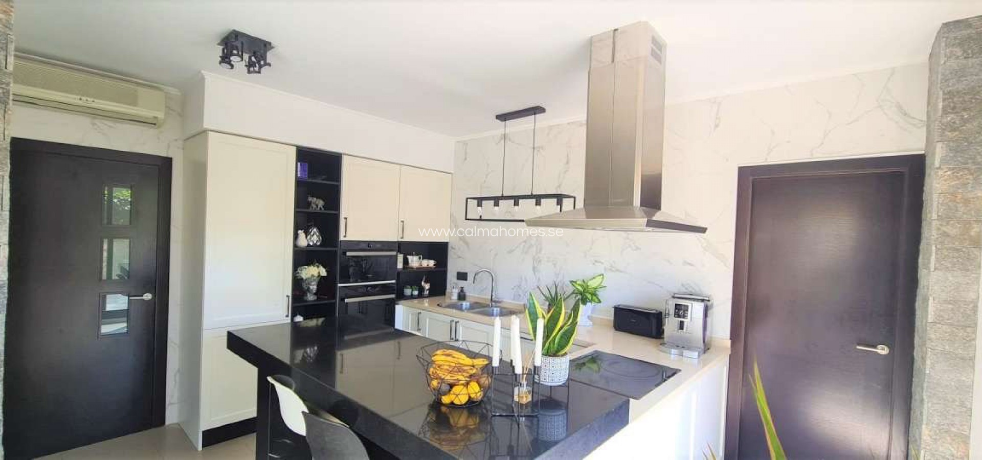 Sprzedaż - Villa -
Calpe