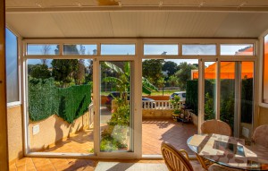 Resale - Bungalow -
Los Balcones