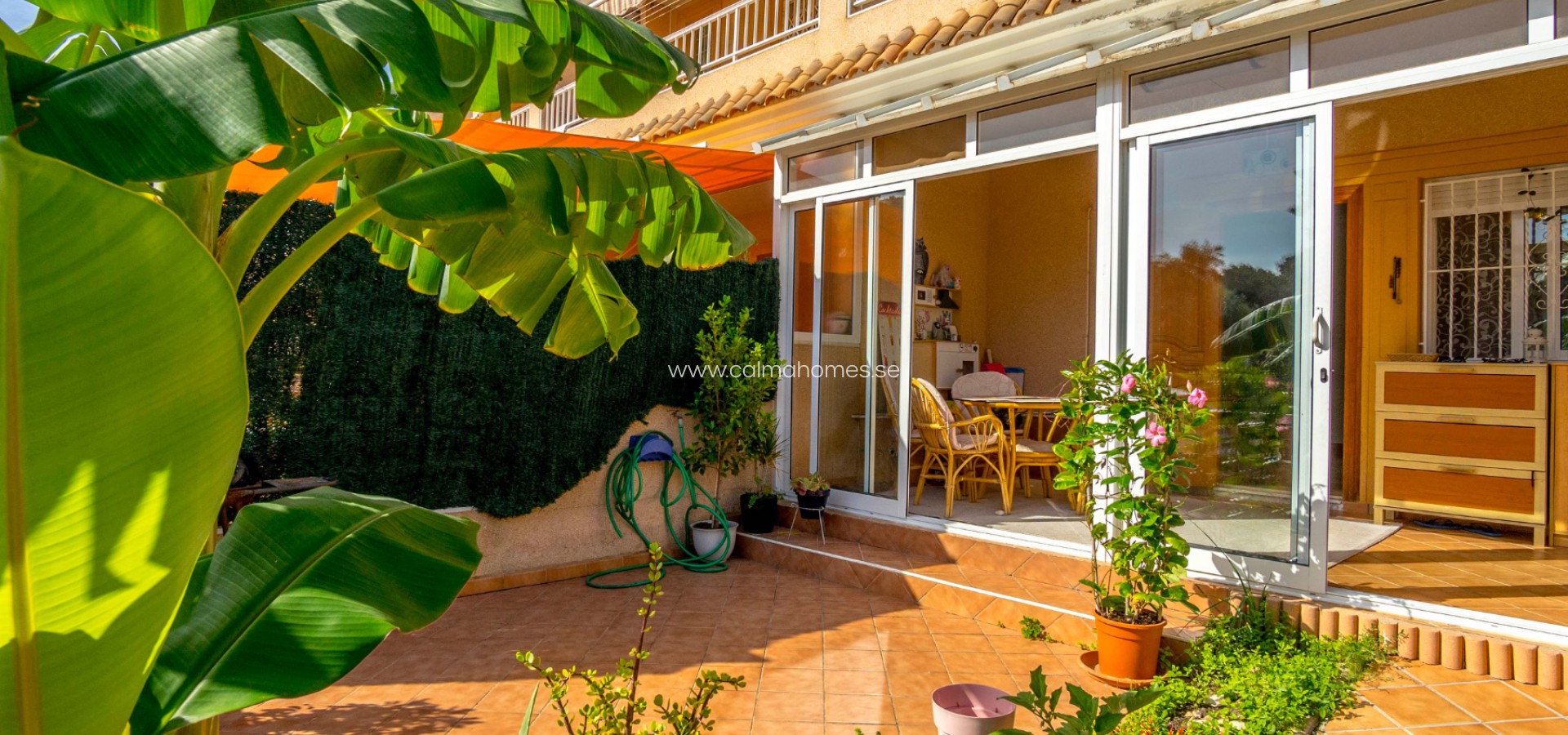 Resale - Bungalow -
Los Balcones